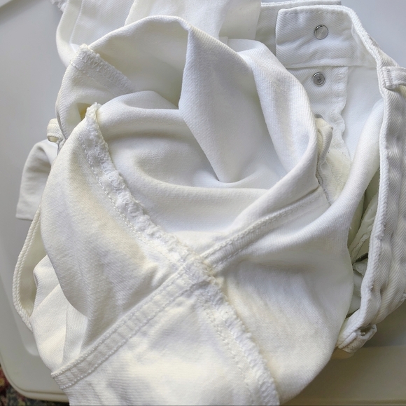 KanCan women's Straight Leg jeans Crop frayed Hem button fly, white, 7/27. - Picture 15 of 16